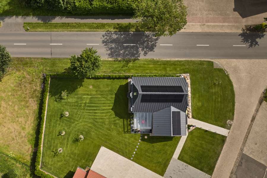 Ansprechende Mix aus Holz und Stahlprofilen, Im Ziek 1, 27374 Visselhövede